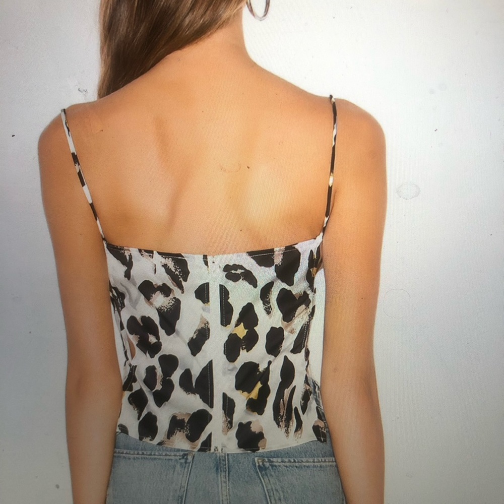 Superdown cut out cami top leopard print XXS - Picture 2 of 3